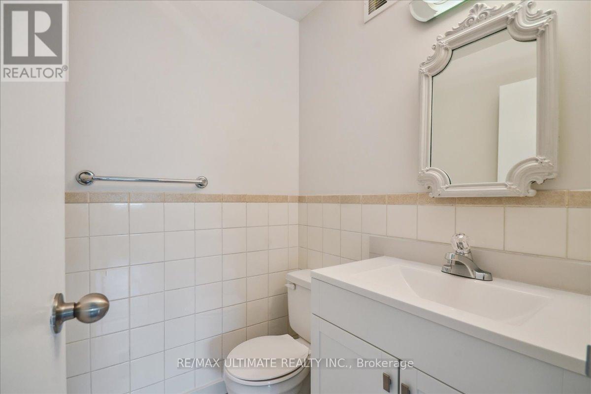 46 - 2001 Bonnymede Street, Mississauga (Clarkson), Ontario  L5J 4H8 - Photo 16 - W12390626