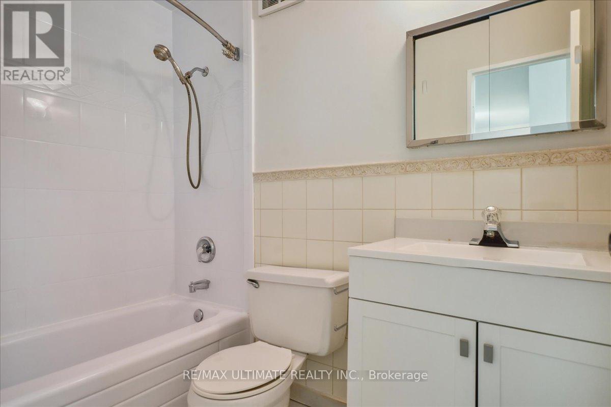 46 - 2001 Bonnymede Street, Mississauga (Clarkson), Ontario  L5J 4H8 - Photo 23 - W12390626