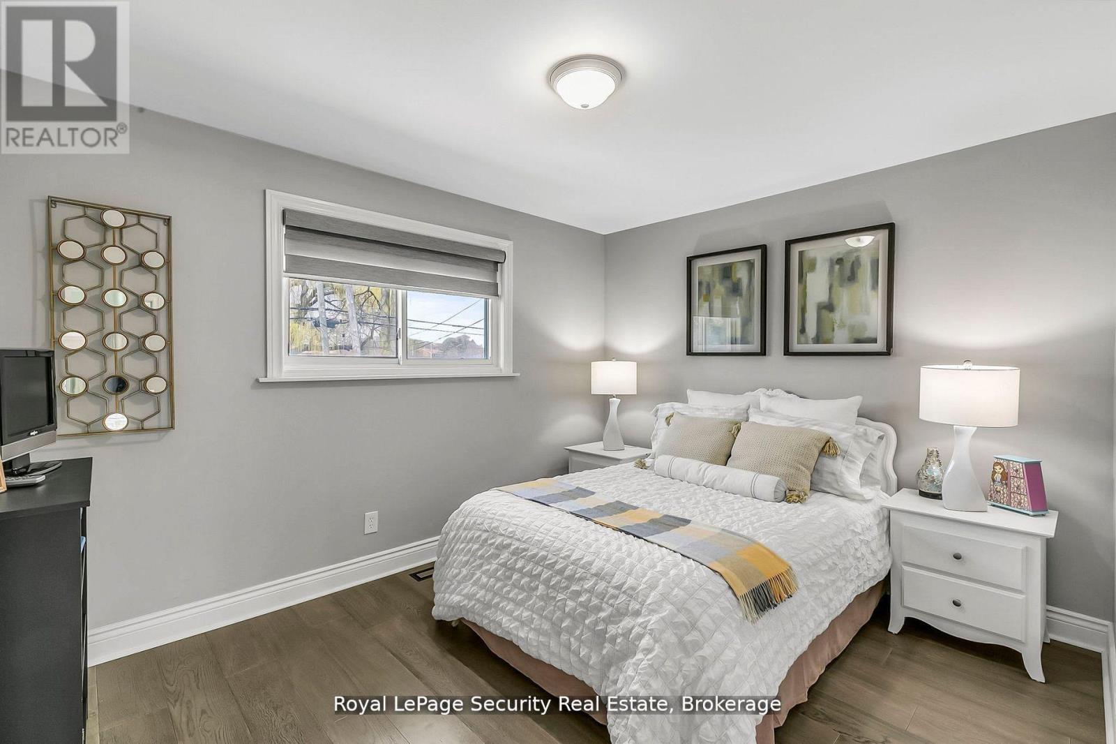 245 Avondale Boulevard, Brampton (Avondale), Ontario  L6T 1J3 - Photo 17 - W12390630