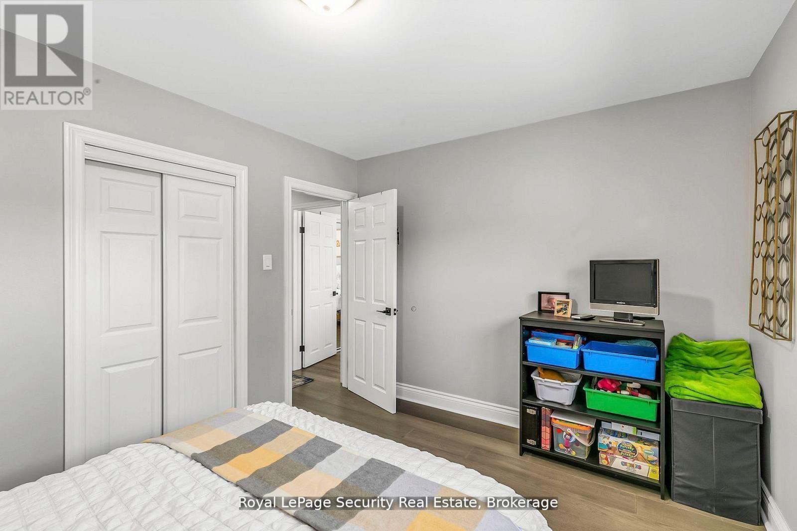 245 Avondale Boulevard, Brampton (Avondale), Ontario  L6T 1J3 - Photo 19 - W12390630