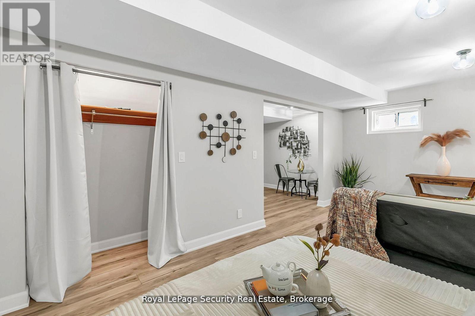 245 Avondale Boulevard, Brampton (Avondale), Ontario  L6T 1J3 - Photo 29 - W12390630
