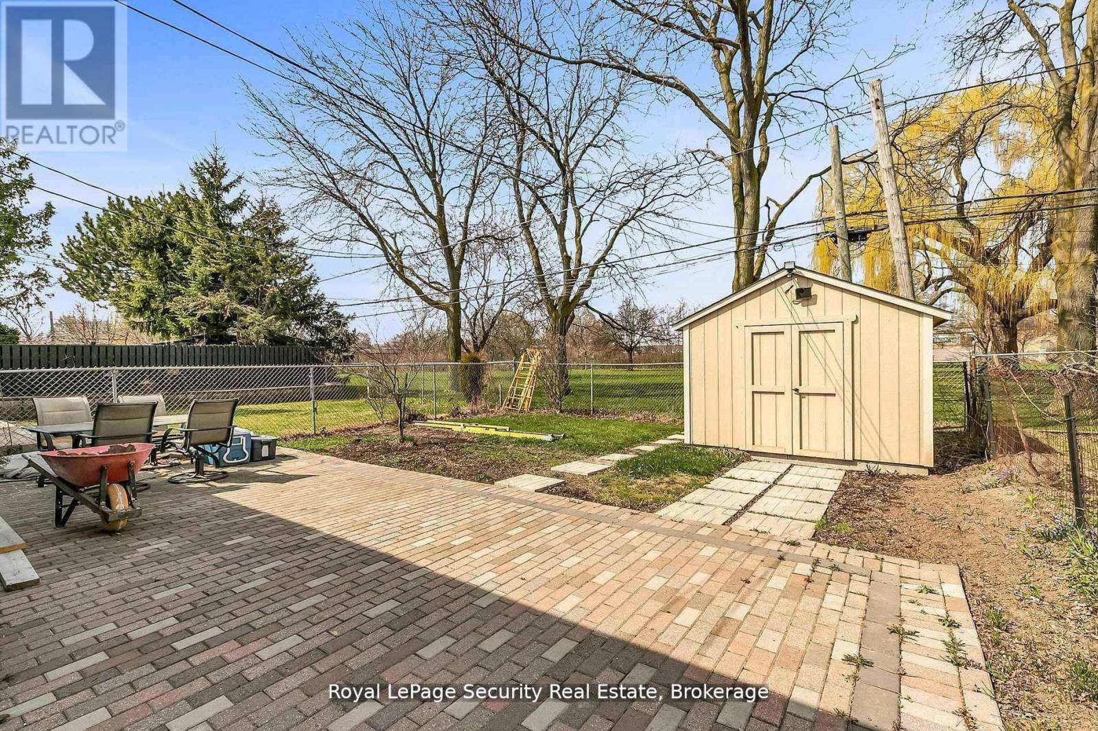 245 Avondale Boulevard, Brampton (Avondale), Ontario  L6T 1J3 - Photo 34 - W12390630