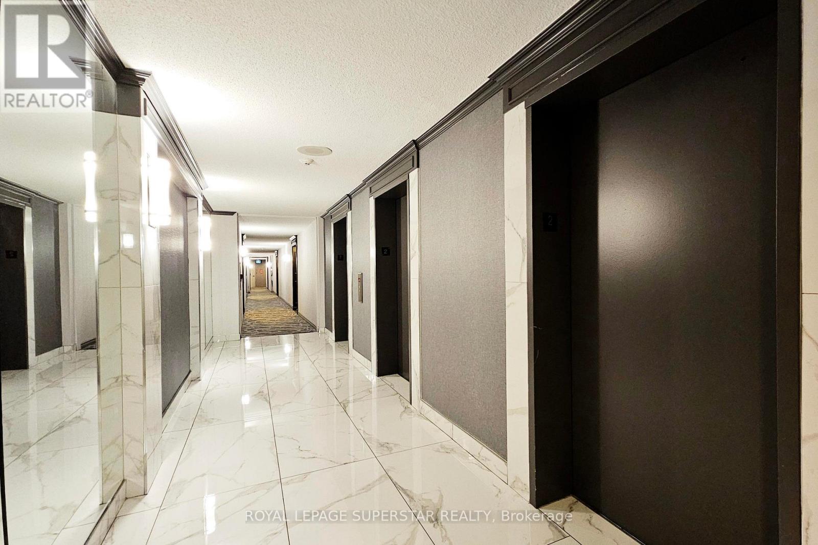 215 - 115 Hillcrest Avenue, Mississauga, Ontario  L5B 3Y9 - Photo 13 - W12390637
