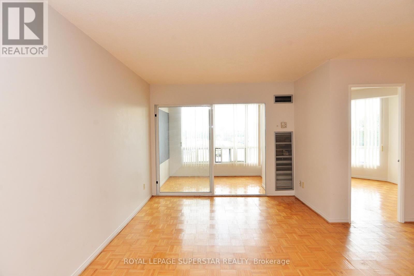 215 - 115 Hillcrest Avenue, Mississauga, Ontario  L5B 3Y9 - Photo 19 - W12390637