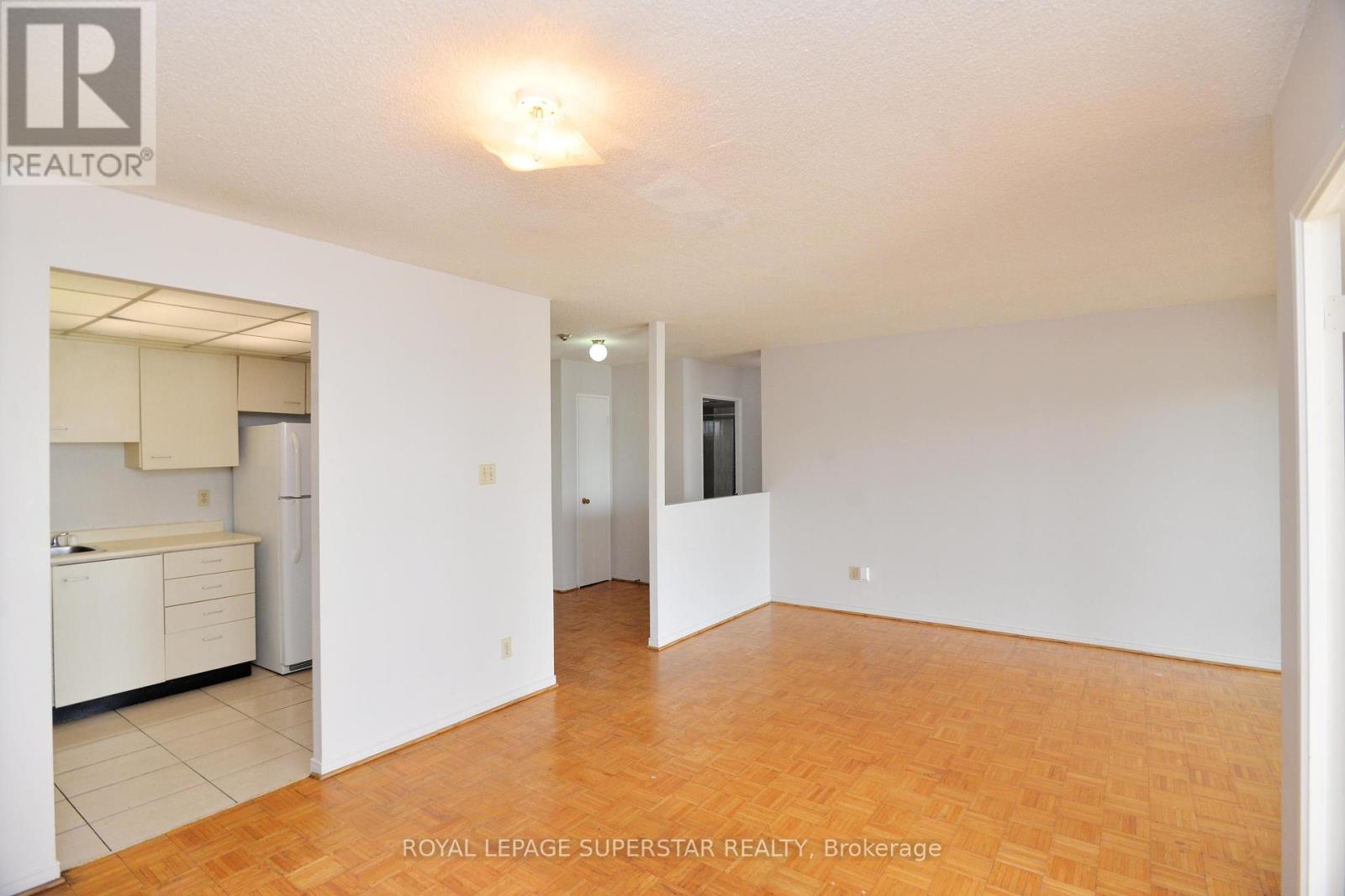215 - 115 Hillcrest Avenue, Mississauga, Ontario  L5B 3Y9 - Photo 20 - W12390637