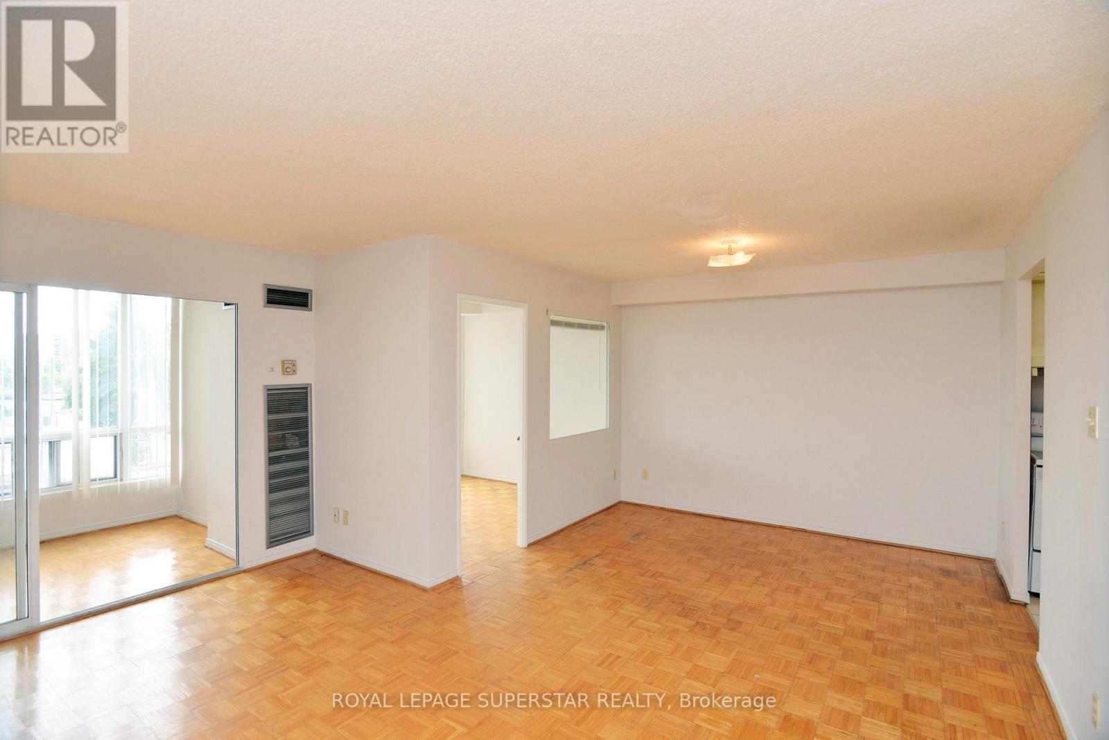 215 - 115 Hillcrest Avenue, Mississauga, Ontario  L5B 3Y9 - Photo 22 - W12390637