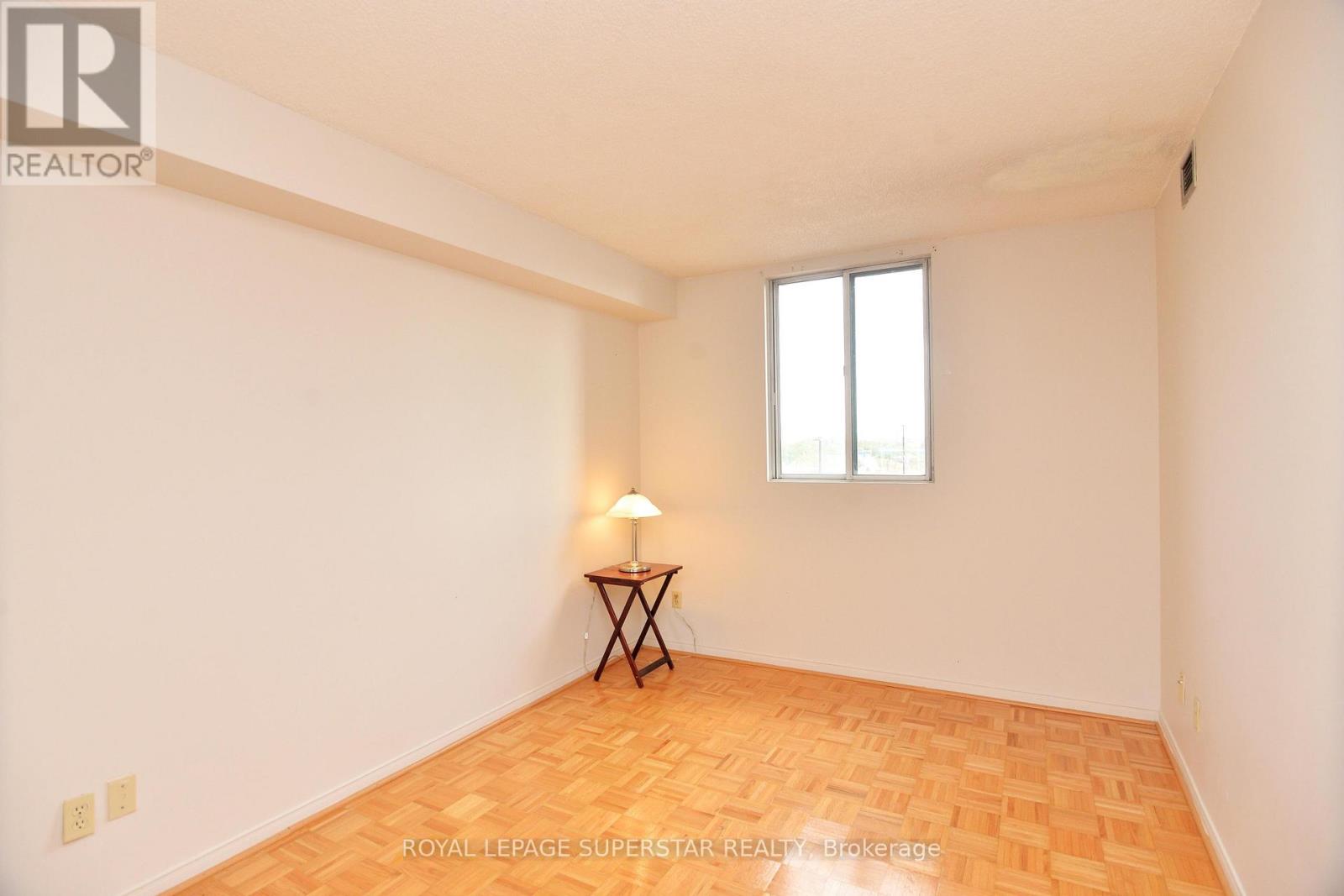215 - 115 Hillcrest Avenue, Mississauga, Ontario  L5B 3Y9 - Photo 29 - W12390637