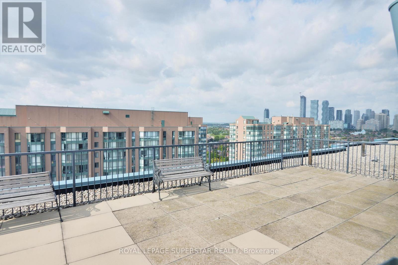 215 - 115 Hillcrest Avenue, Mississauga, Ontario  L5B 3Y9 - Photo 42 - W12390637