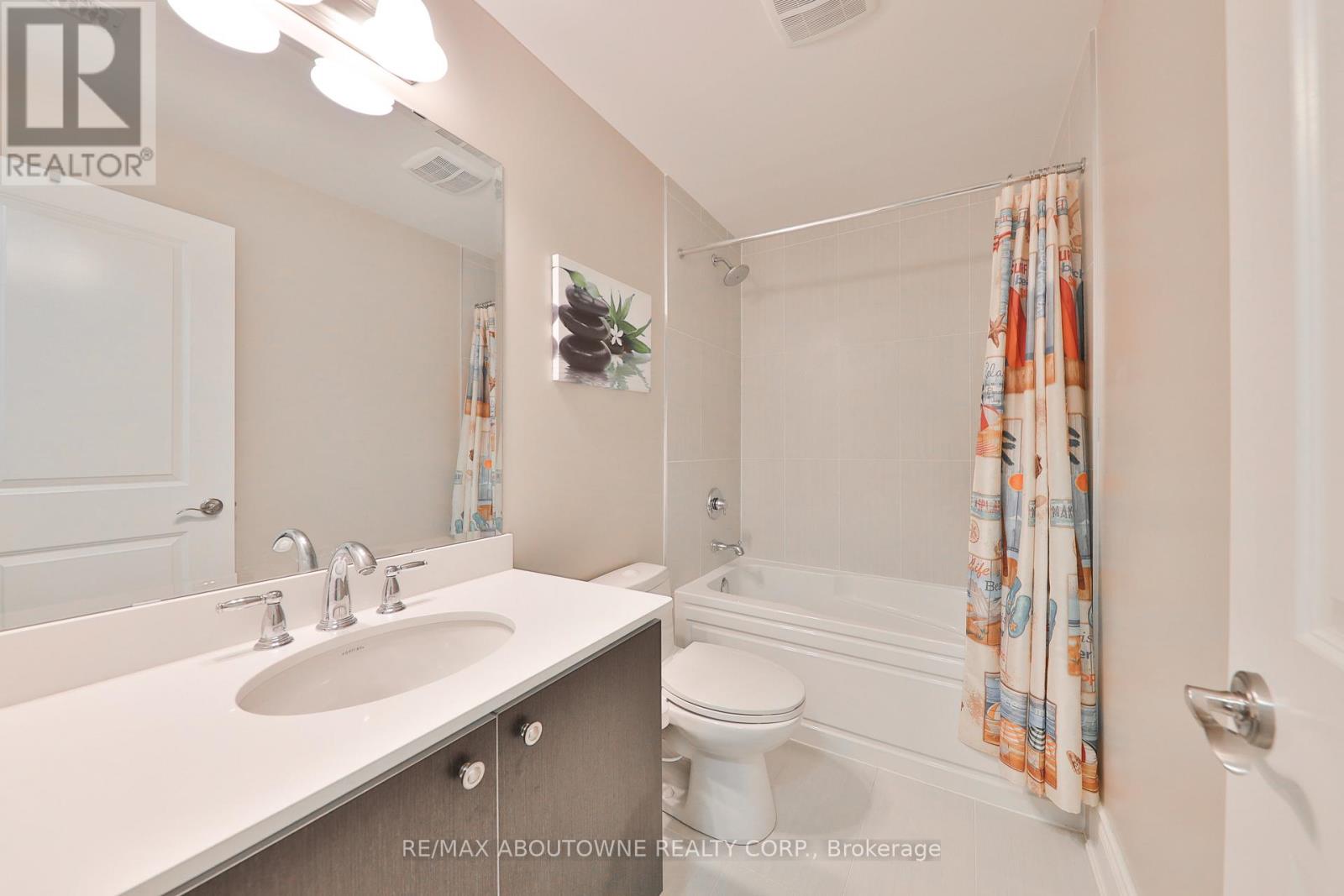 2163 Vineland Crescent, Oakville, Ontario  L6H 0J6 - Photo 47 - W12390646