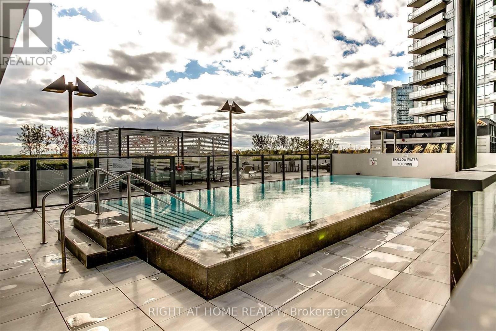 2501 - 10 Park Lawn Road, Toronto, Ontario  M8Y 3H8 - Photo 11 - W12390652