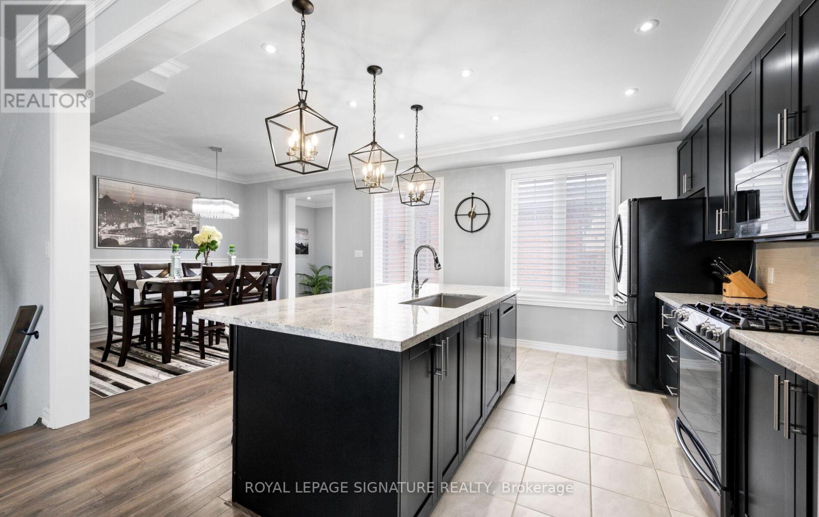 8 Primo Road, Brampton (Northwest Brampton), Ontario  L7A 3Y1 - Photo 12 - W12390680