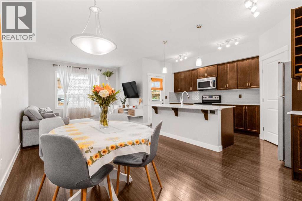168 Legacy Reach Manor Se, Calgary, Alberta  T2X 2C5 - Photo 4 - A2255399