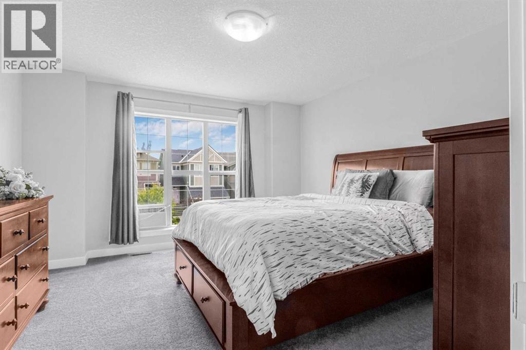 168 Legacy Reach Manor Se, Calgary, Alberta  T2X 2C5 - Photo 5 - A2255399