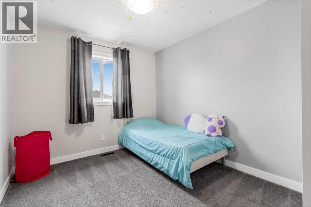 168 Legacy Reach Manor Se, Calgary, Alberta  T2X 2C5 - Photo 8 - A2255399