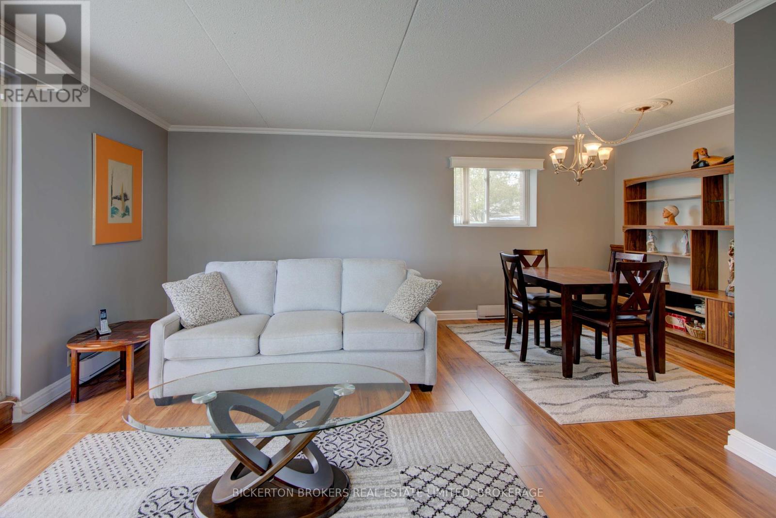 301 - 610 William Street S, Gananoque, Ontario  K7G 3A4 - Photo 10 - X12381132