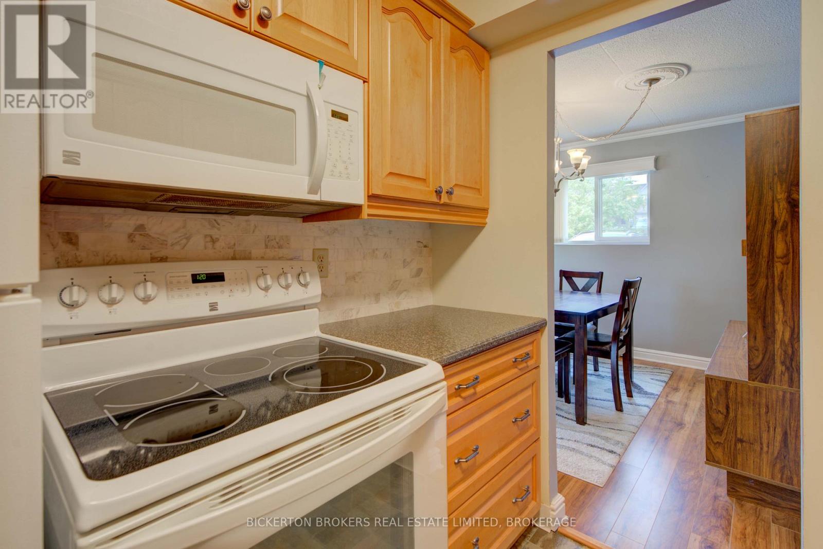 301 - 610 William Street S, Gananoque, Ontario  K7G 3A4 - Photo 21 - X12381132