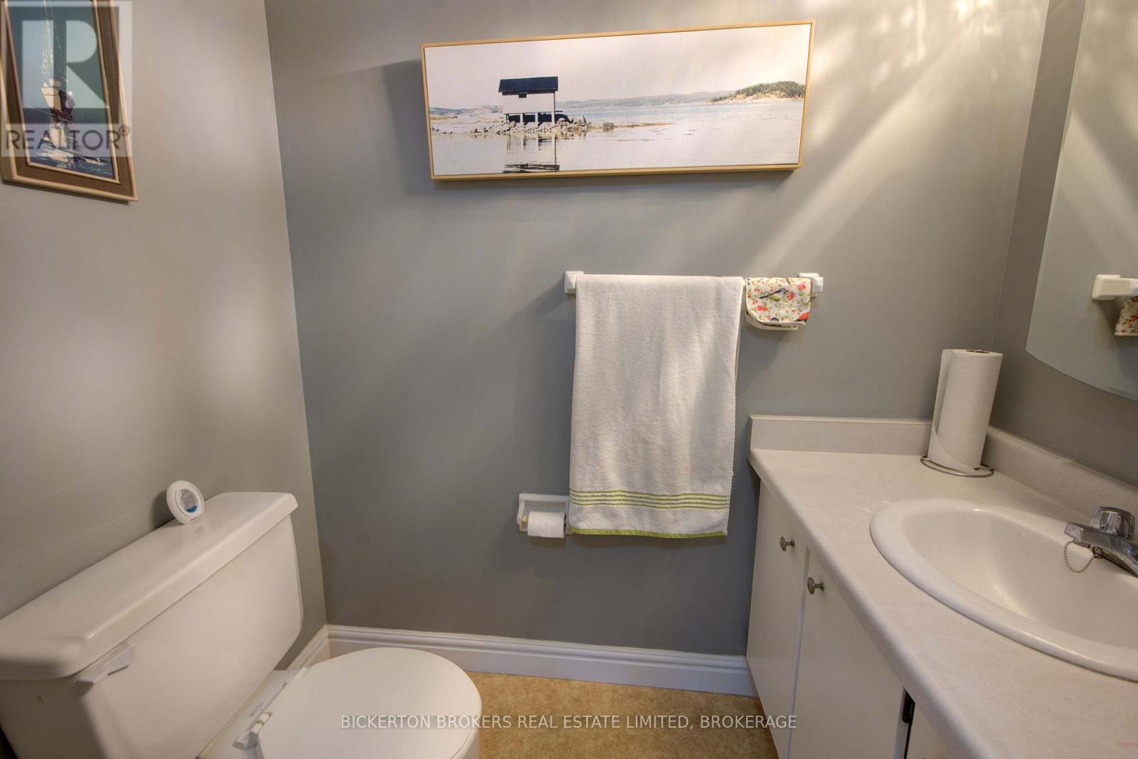 301 - 610 William Street S, Gananoque, Ontario  K7G 3A4 - Photo 16 - X12381132