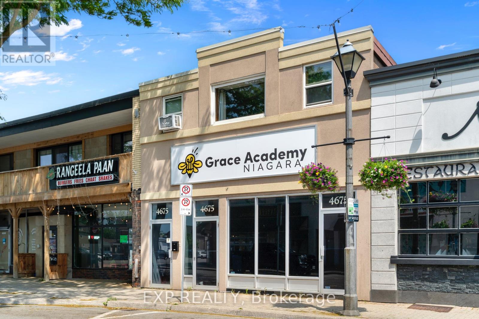 1 - 4675 Queen Street, Niagara Falls, Ontario  L2E 2L9 - Photo 3 - X12385120
