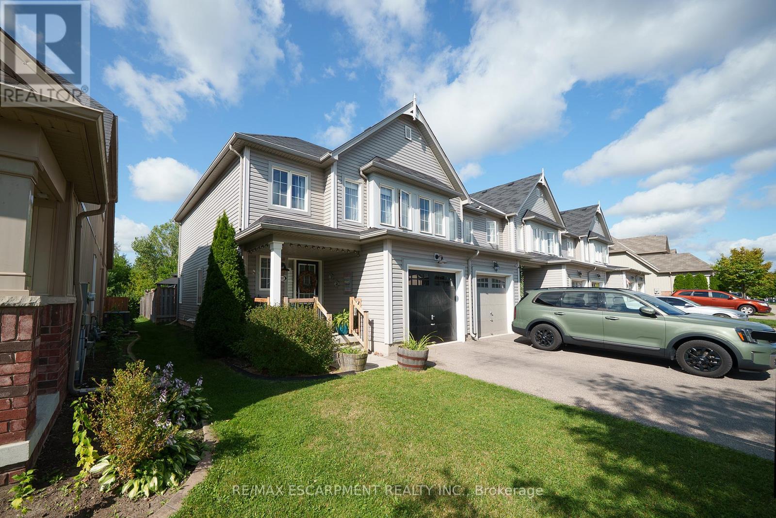 100 Bisset Avenue, Brantford, Ontario  N3T 0H4 - Photo 2 - X12390636