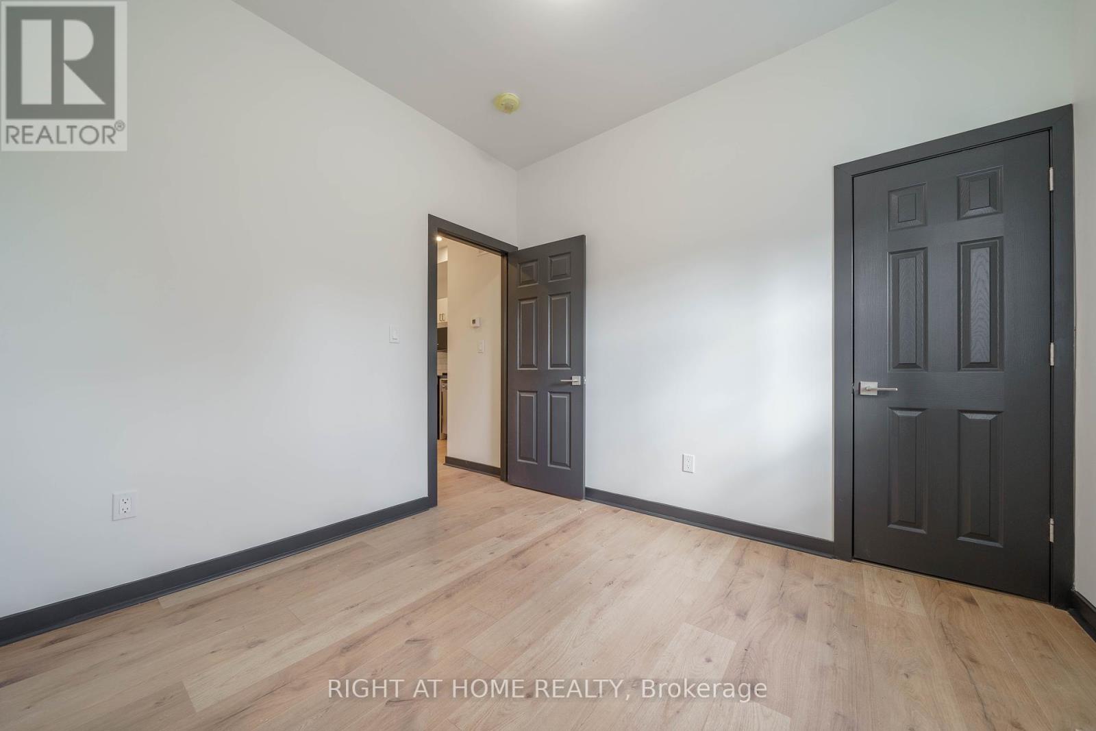 32 Britannia Avenue, Hamilton, Ontario  L8H 1W4 - Photo 27 - X12390673