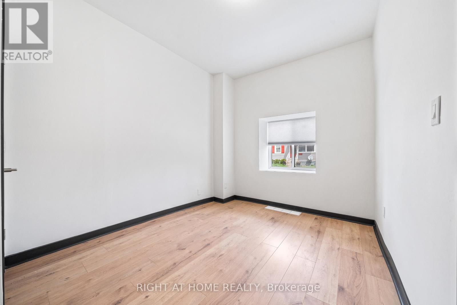 32 Britannia Avenue, Hamilton, Ontario  L8H 1W4 - Photo 34 - X12390673