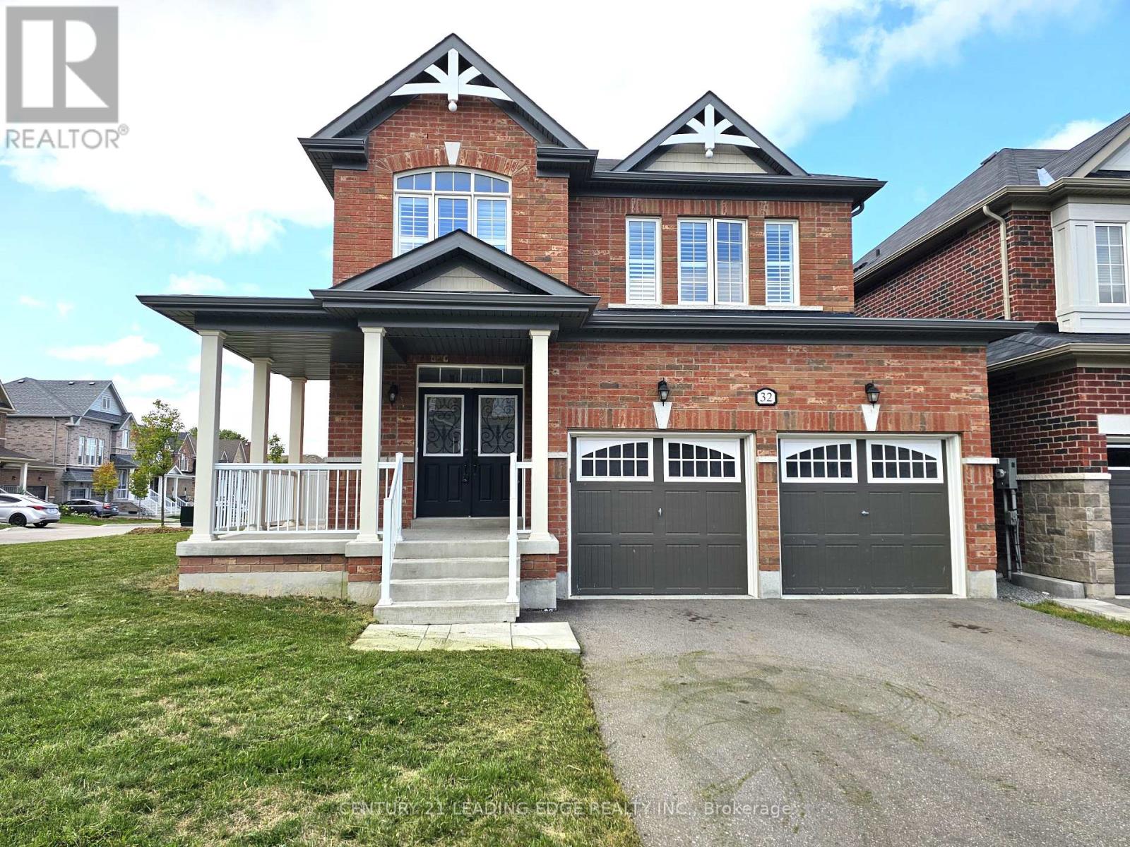 32 CLEAR SPRING AVENUE, Georgina, Ontario