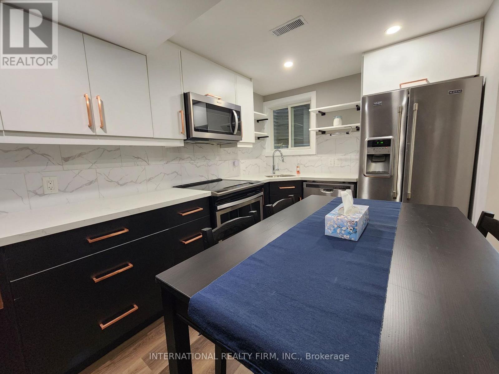 Lower - 435 Hansen Road N, Brampton, Ontario  L6V 3P6 - Photo 4 - W12342191