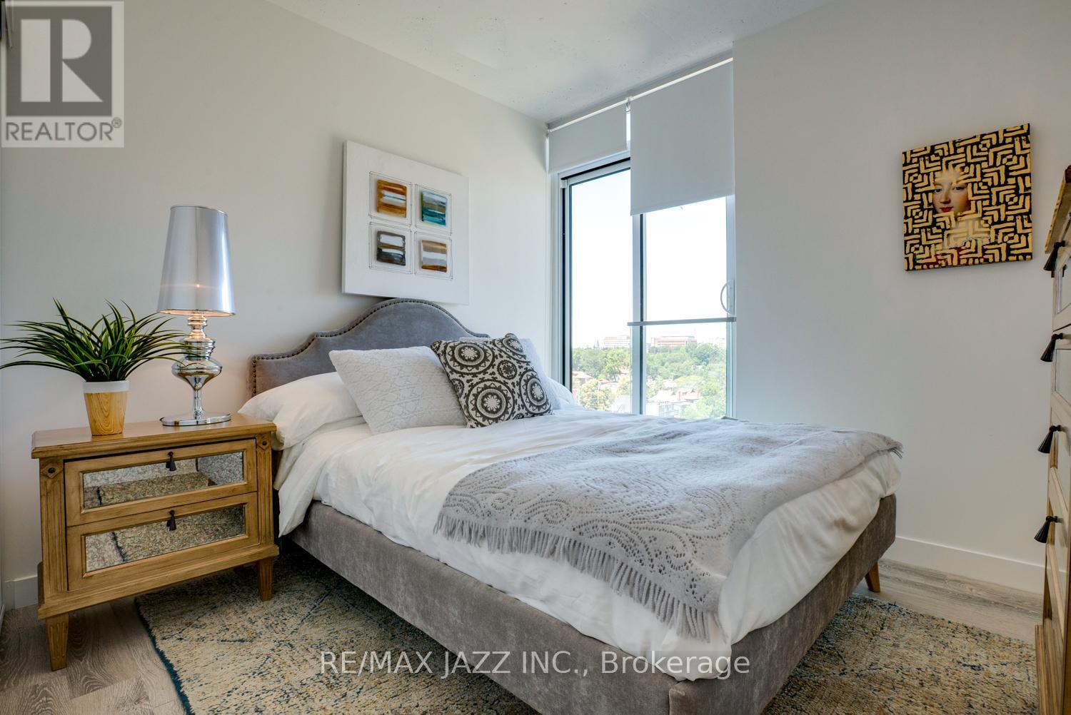 305 - 100 Bond Street E, Oshawa, Ontario  L1G 0E6 - Photo 5 - E12390945