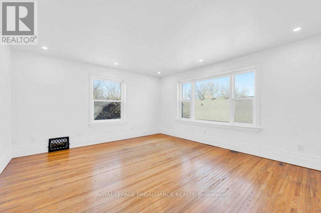 50 South Trent Street, Quinte West, Ontario  K0K 2C0 - Photo 30 - X12390914