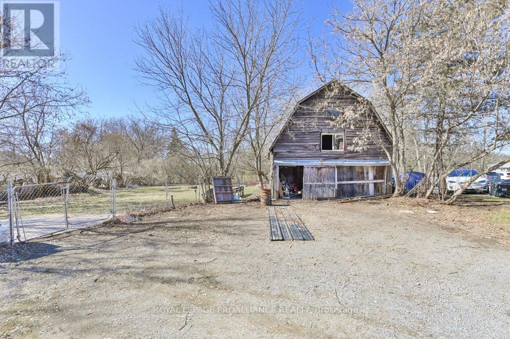 50 South Trent Street, Quinte West, Ontario  K0K 2C0 - Photo 38 - X12390914