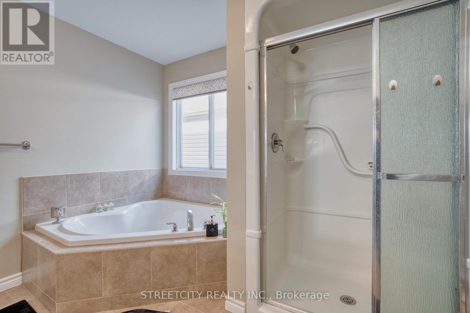 1189 Sandbar Street, London North, Ontario  N6G 5K2 - Photo 24 - X12390949