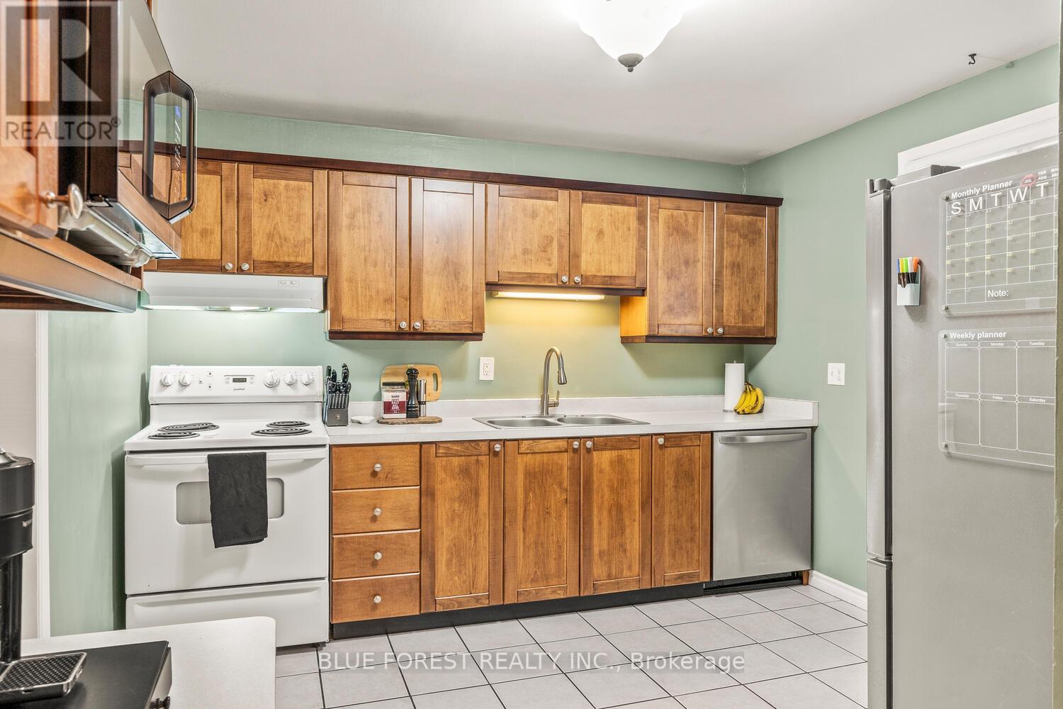 11 - 460 Southdale Road E, London South, Ontario  N6E 1A4 - Photo 5 - X12390957