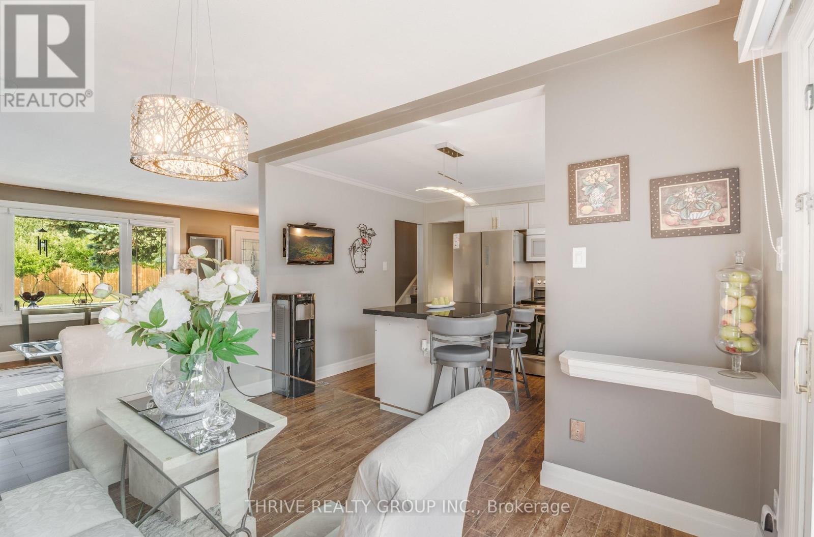 387 Regal Drive, London East (East A), Ontario  N5Y 1J6 - Photo 11 - X12390978