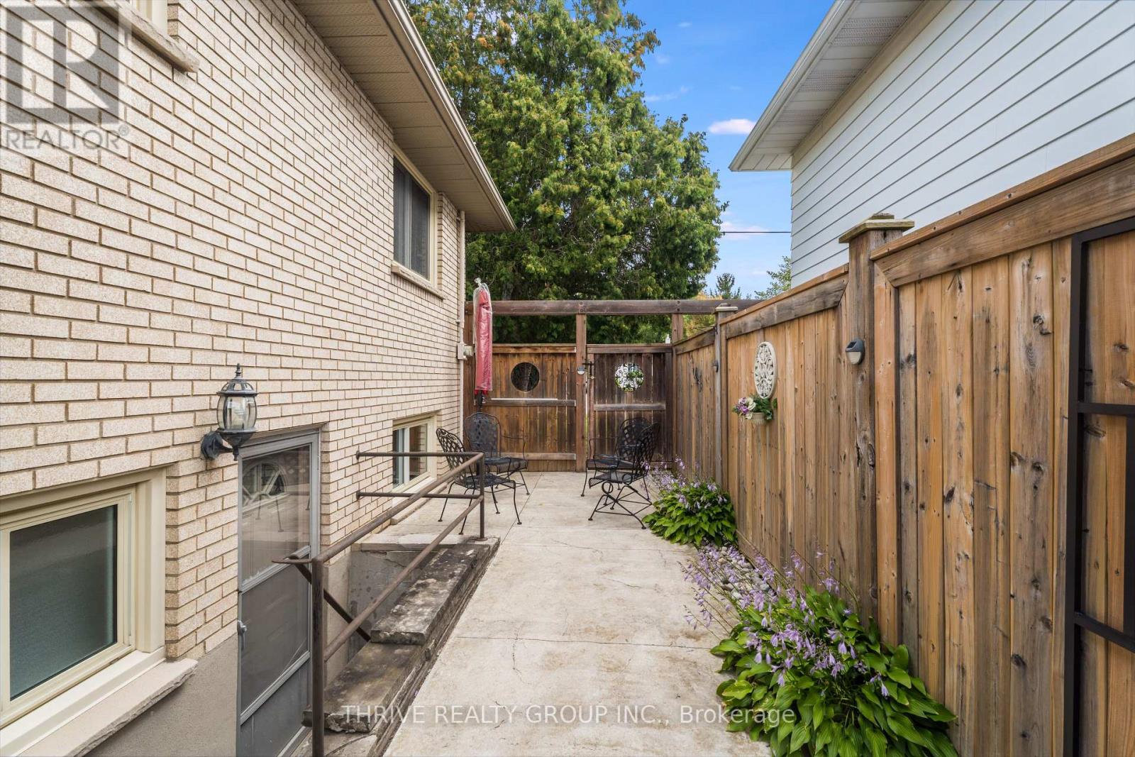 387 Regal Drive, London East (East A), Ontario  N5Y 1J6 - Photo 29 - X12390978