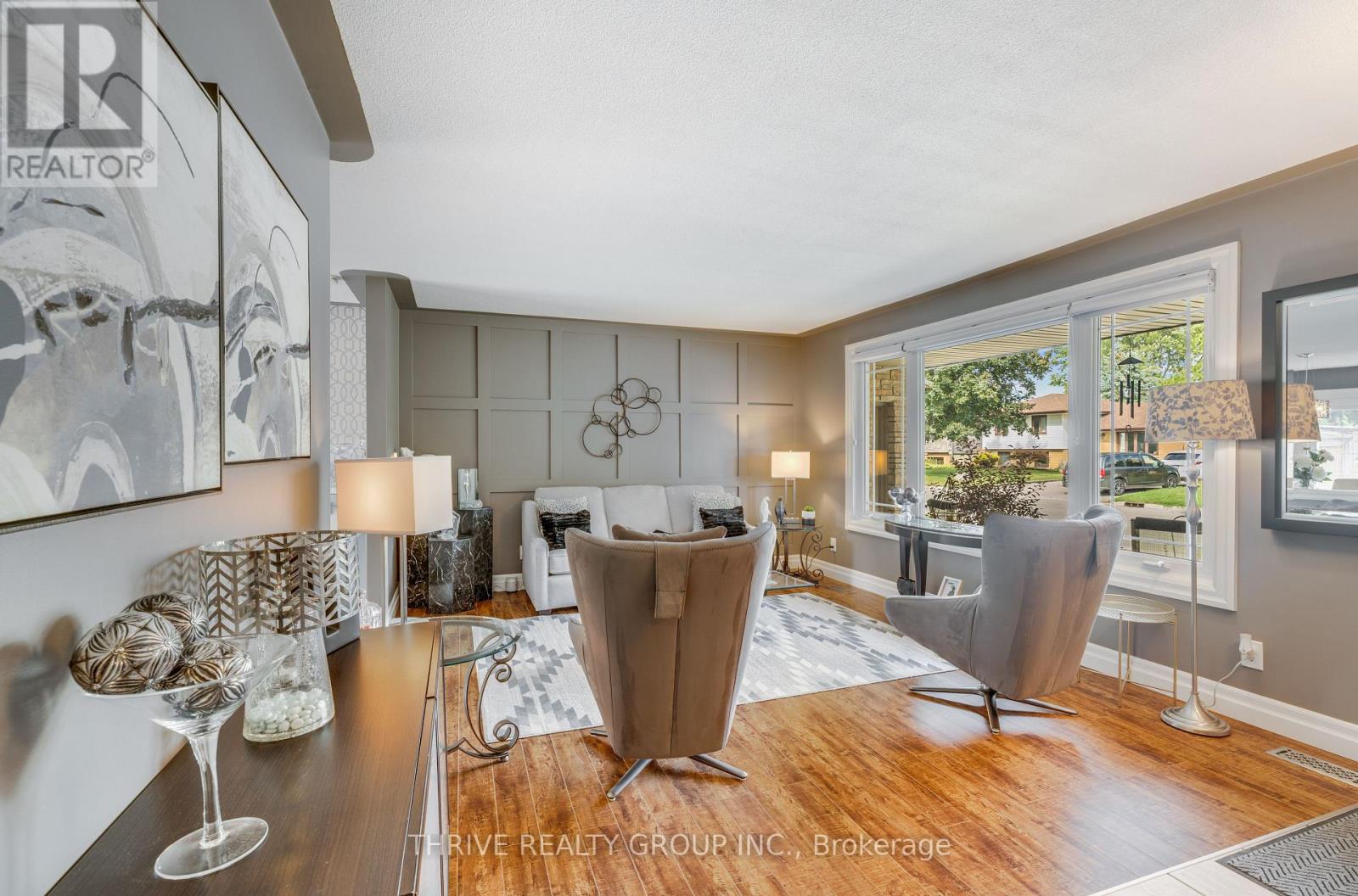 387 Regal Drive, London East (East A), Ontario  N5Y 1J6 - Photo 5 - X12390978