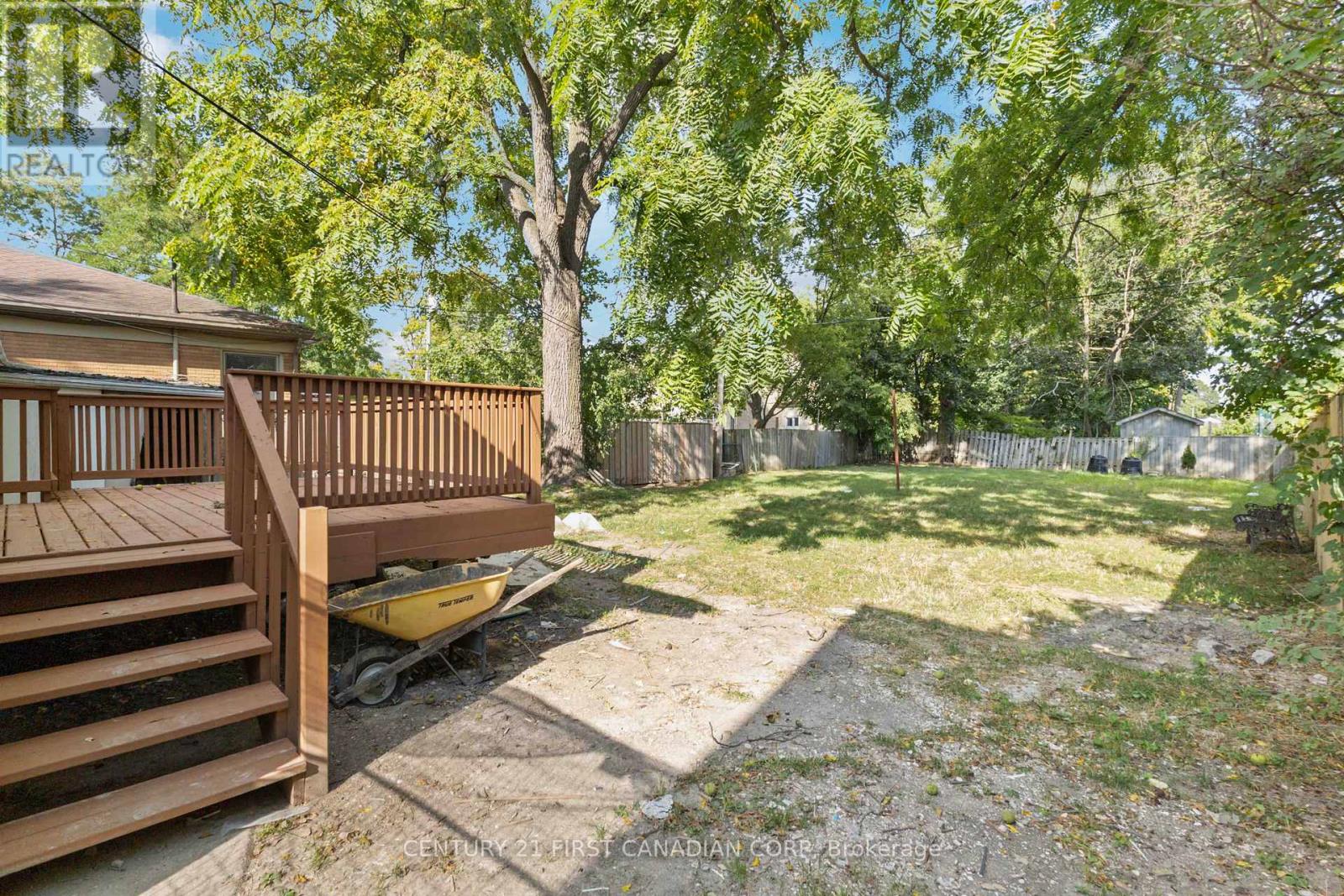122 Windsor Crescent, London South (South F), Ontario  N6C 1V8 - Photo 28 - X12391002