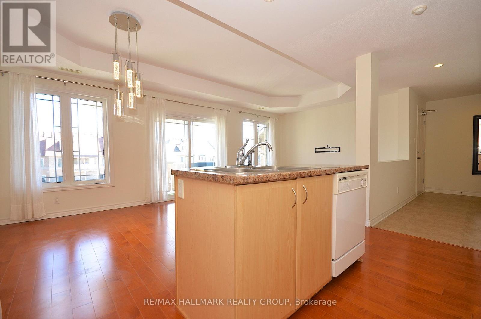 7 - 304 Paseo Private, Ottawa, Ontario  K2G 4N7 - Photo 19 - X12390950