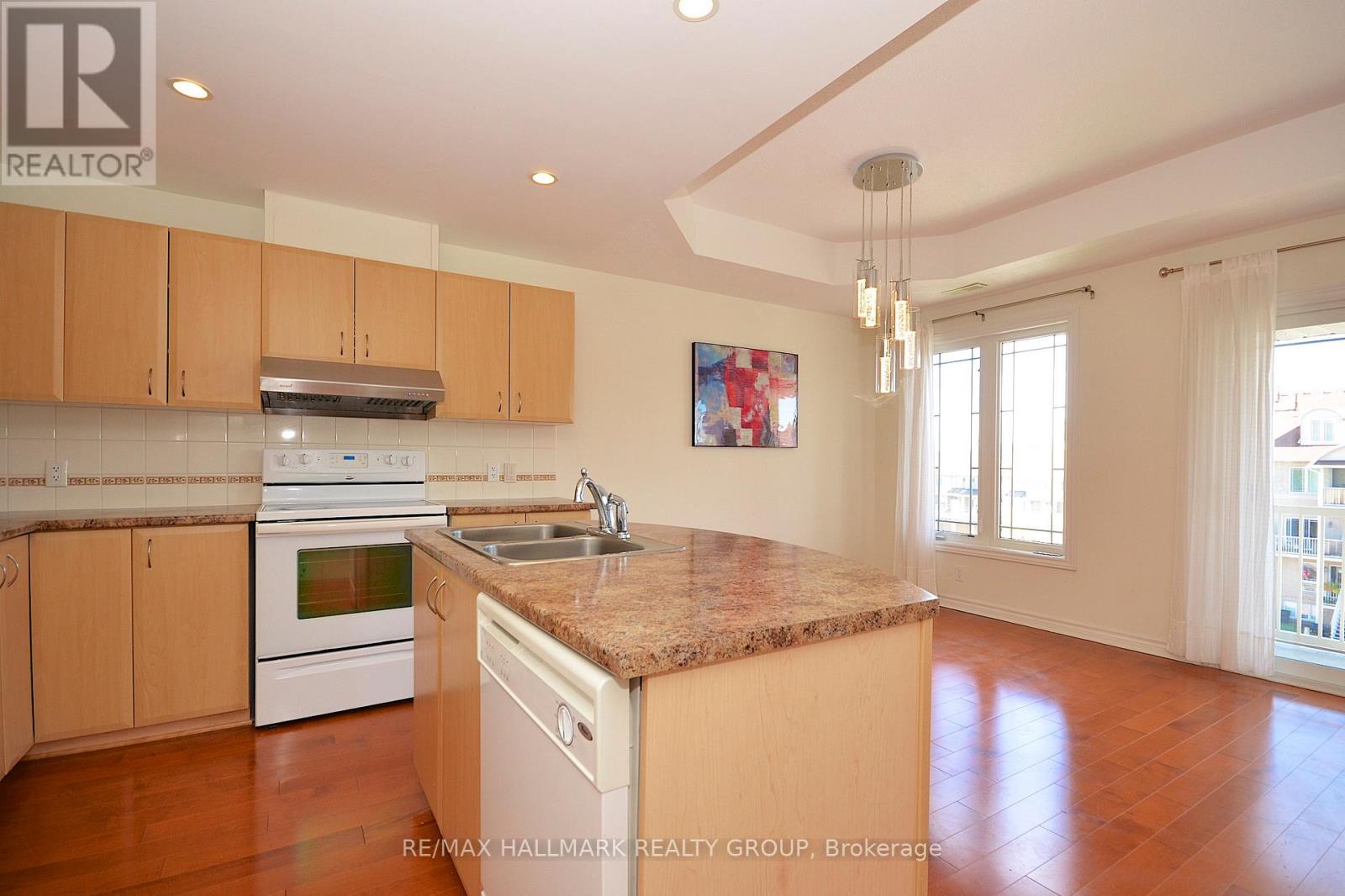 7 - 304 Paseo Private, Ottawa, Ontario  K2G 4N7 - Photo 20 - X12390950