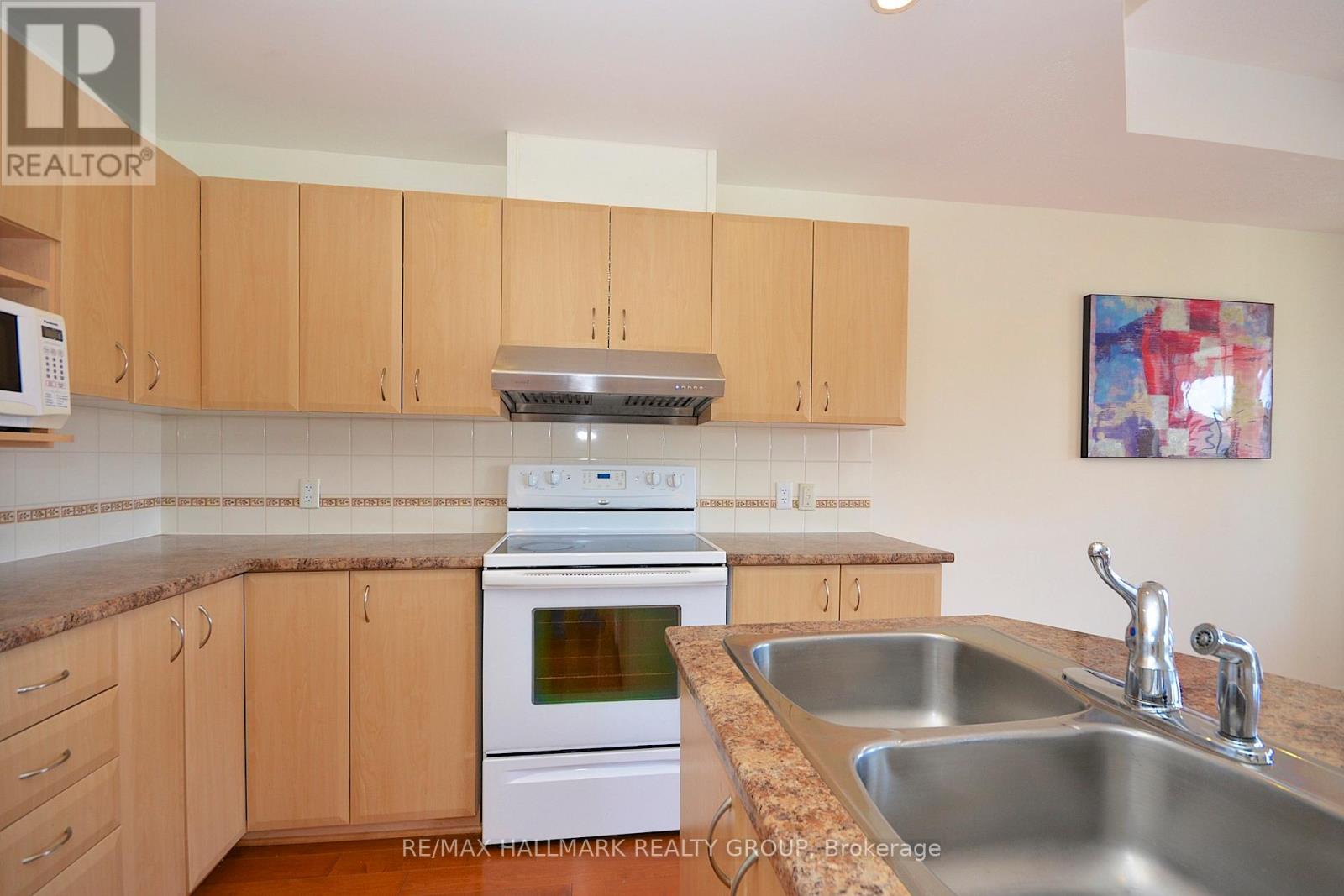 7 - 304 Paseo Private, Ottawa, Ontario  K2G 4N7 - Photo 22 - X12390950