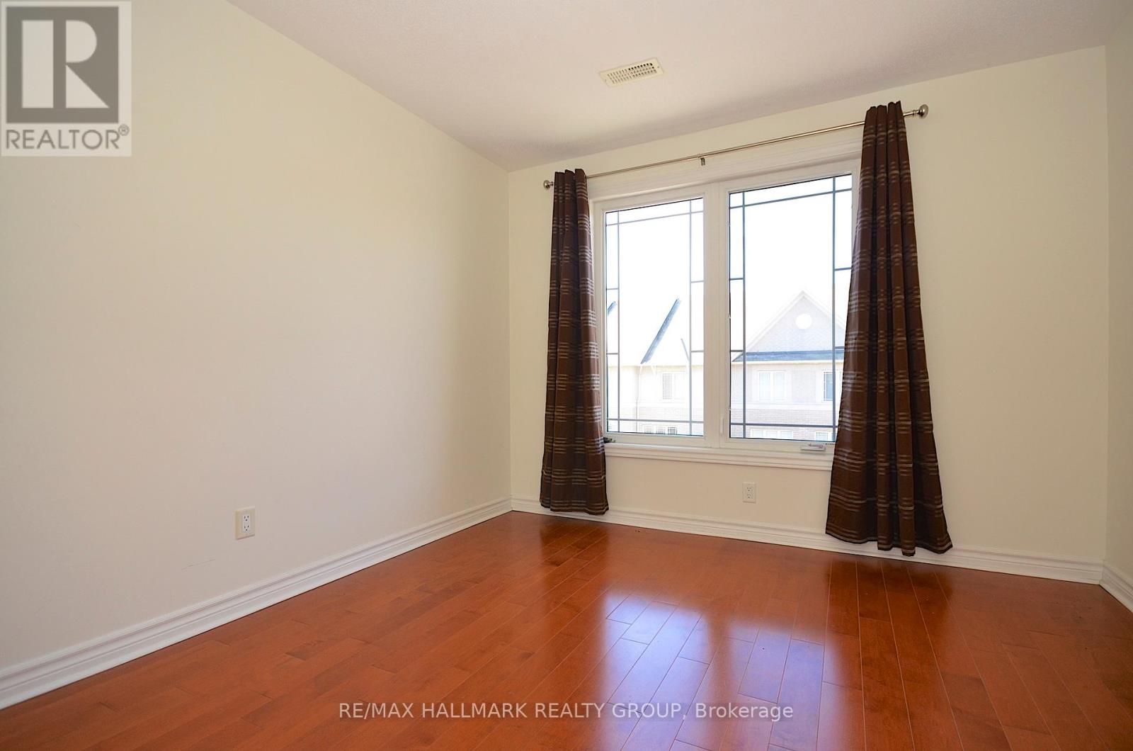 7 - 304 Paseo Private, Ottawa, Ontario  K2G 4N7 - Photo 27 - X12390950