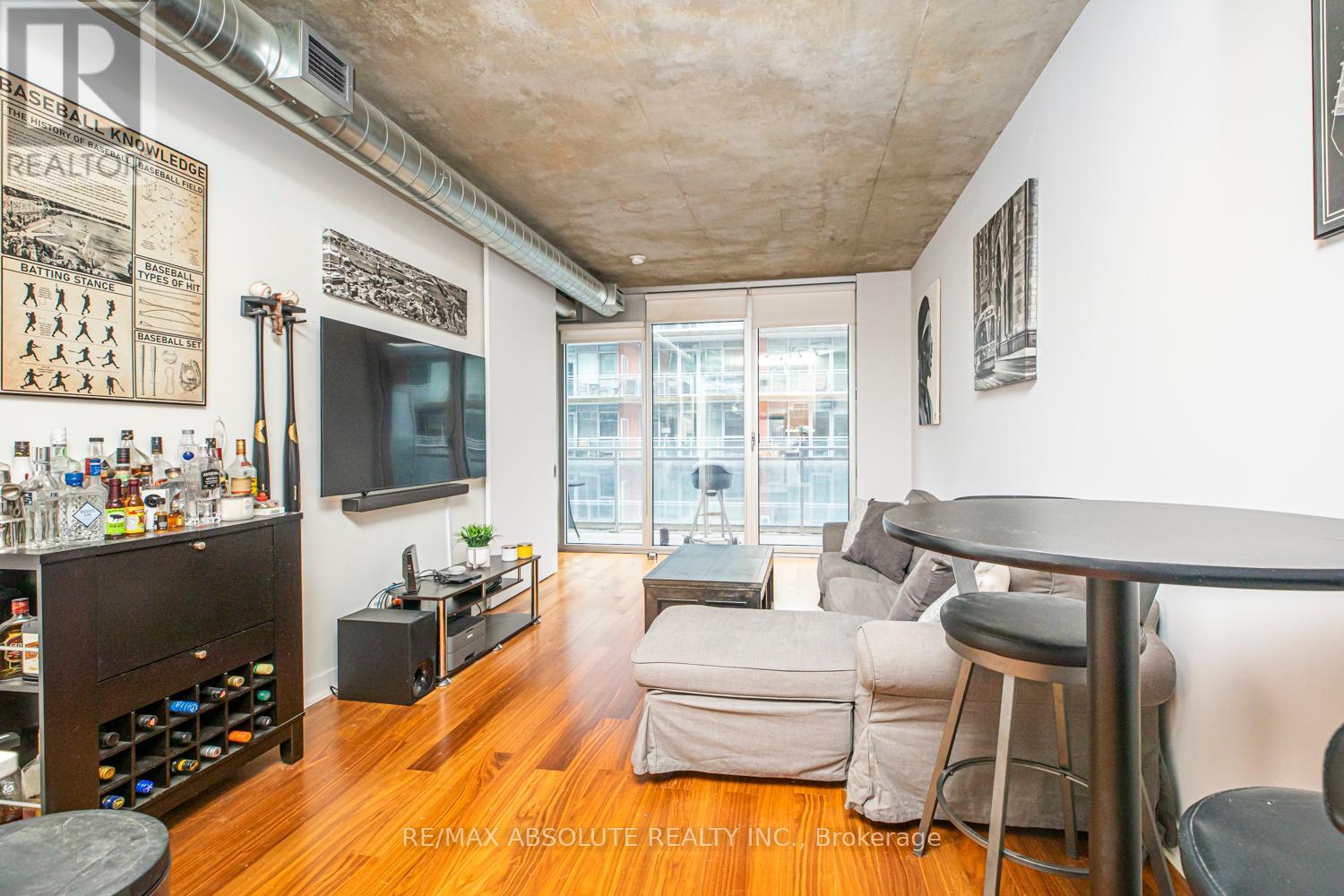 422 - 349 Mcleod Street, Ottawa, Ontario  K2P 0S1 - Photo 6 - X12390995