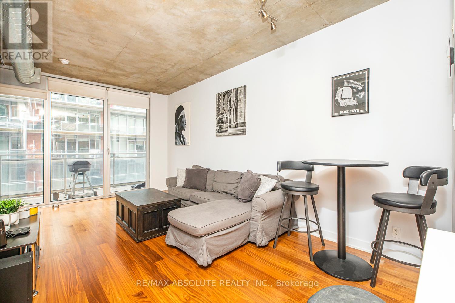 422 - 349 Mcleod Street, Ottawa, Ontario  K2P 0S1 - Photo 8 - X12390995