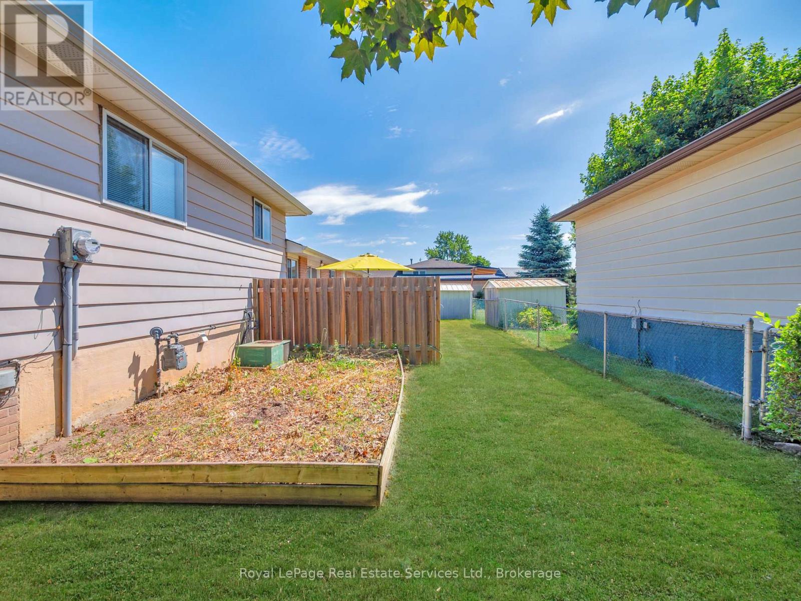 1 Mosswood Lane, Toronto, Ontario  M9V 1M3 - Photo 27 - W12391008