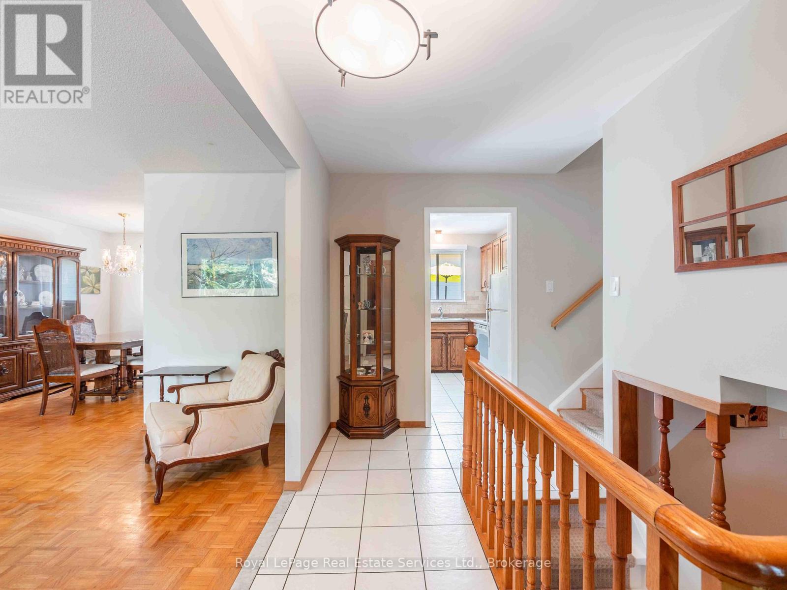 1 Mosswood Lane, Toronto, Ontario  M9V 1M3 - Photo 7 - W12391008