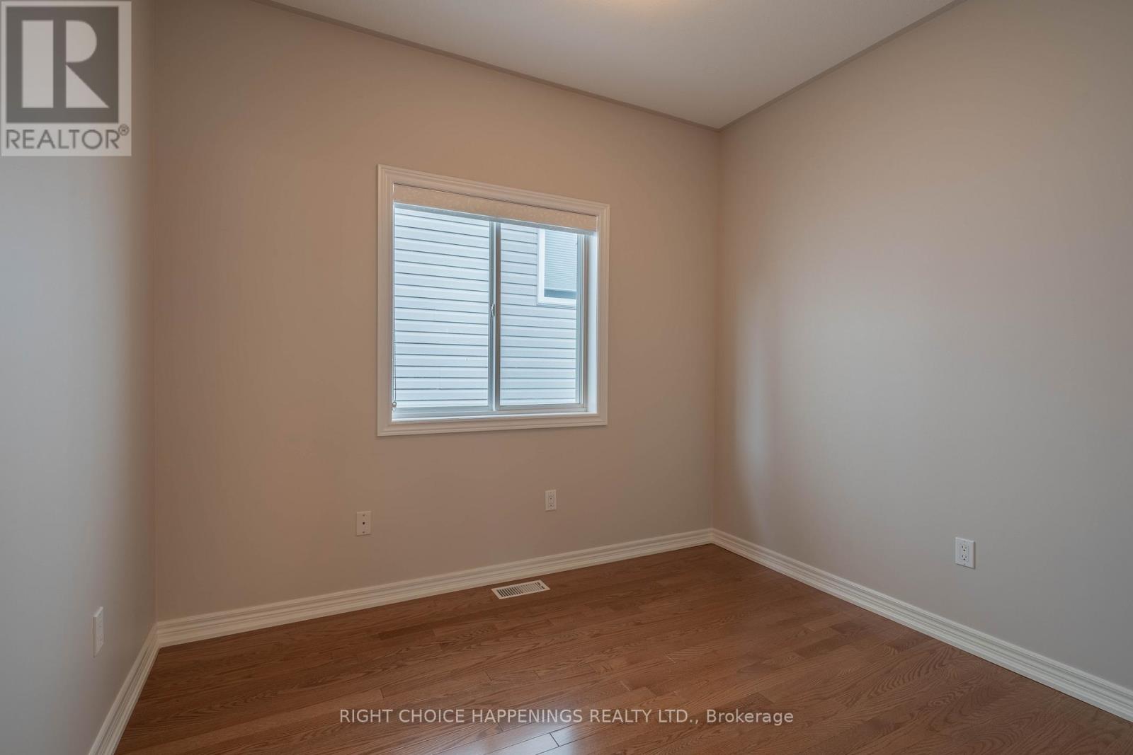 347 Oakcrest Avenue, Welland, Ontario  L3C 7K1 - Photo 13 - X12390911