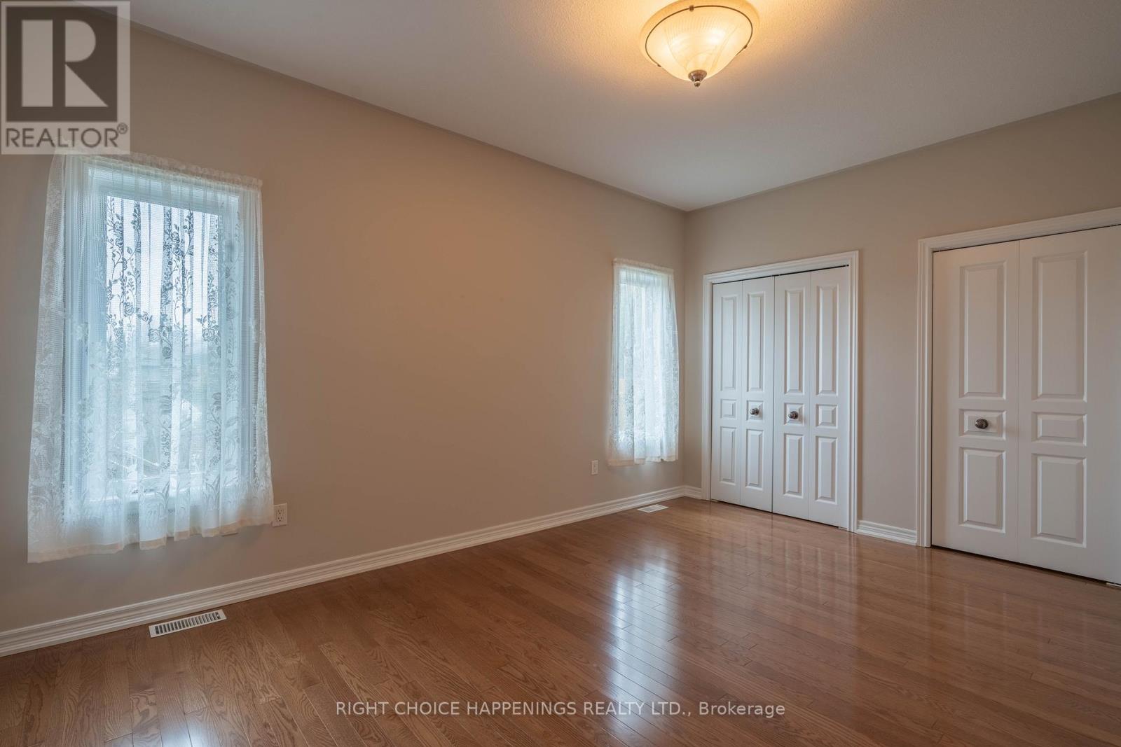347 Oakcrest Avenue, Welland, Ontario  L3C 7K1 - Photo 9 - X12390911