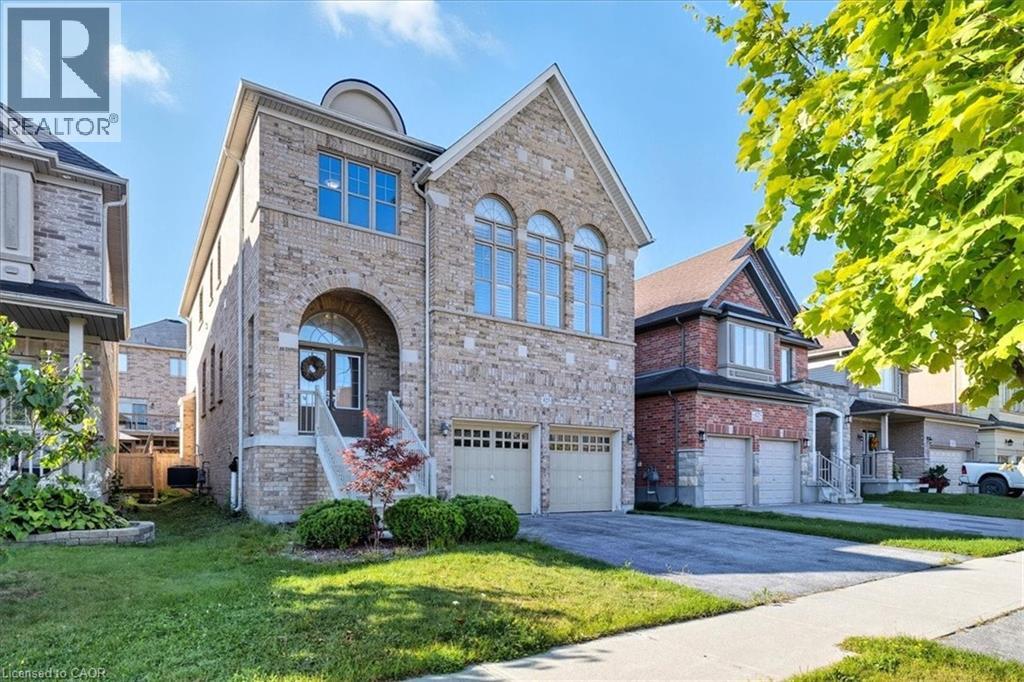 Property at 425 RIDEAU RIVER Street image 3