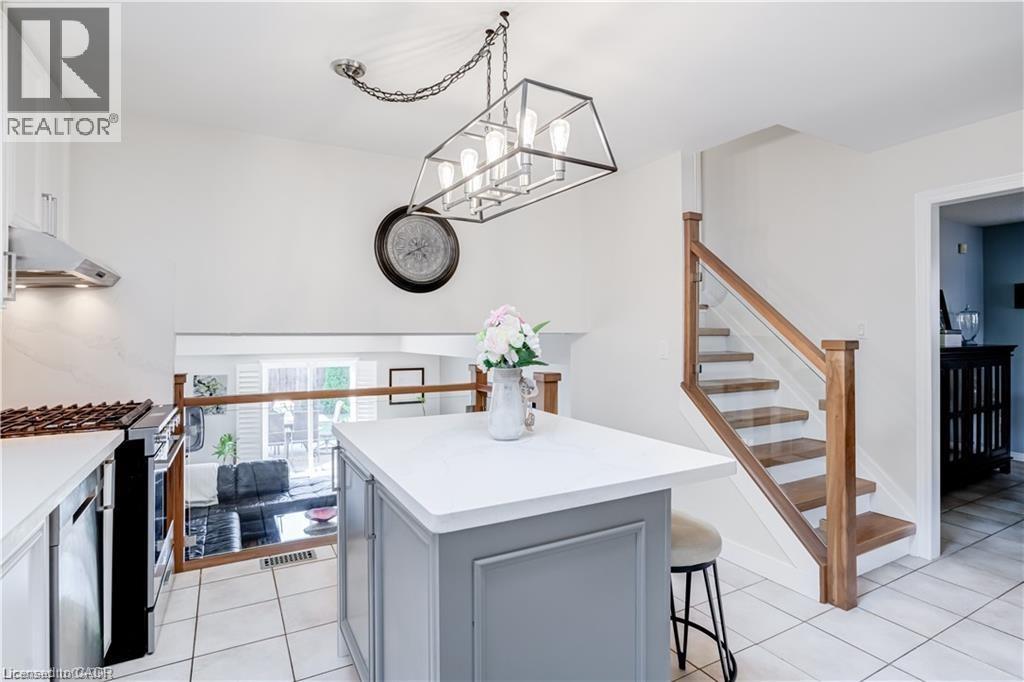 18 Charing Drive, Hamilton, Ontario  L8W 2P6 - Photo 9 - 40767179