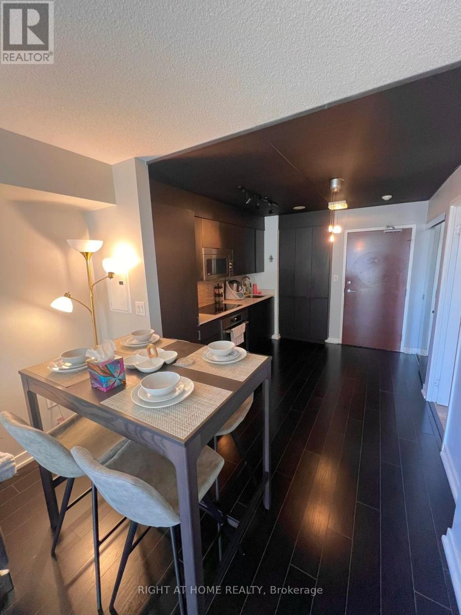 1211 - 15 ICEBOAT TERRACE, Toronto, Ontario