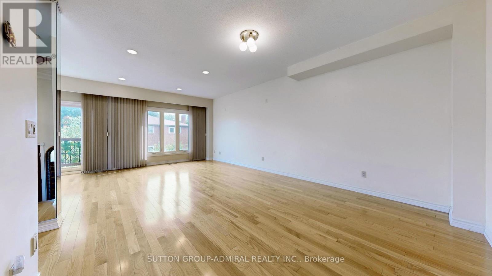 33 Carnival Court, Toronto (Westminster-Branson), Ontario  M2R 3T7 - Photo 11 - C12390727